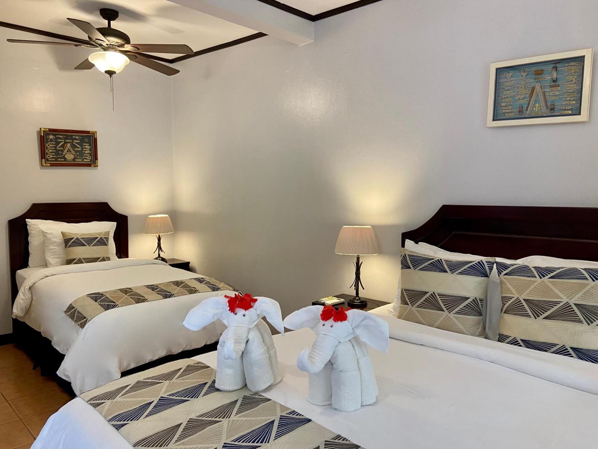 Hotel Playa Espadilla & Gardens マヌエル・アントニオ エクステリア 写真