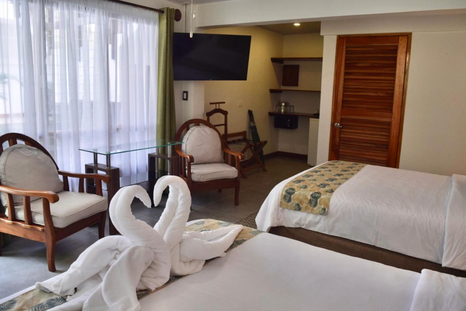 Hotel Playa Espadilla & Gardens マヌエル・アントニオ エクステリア 写真